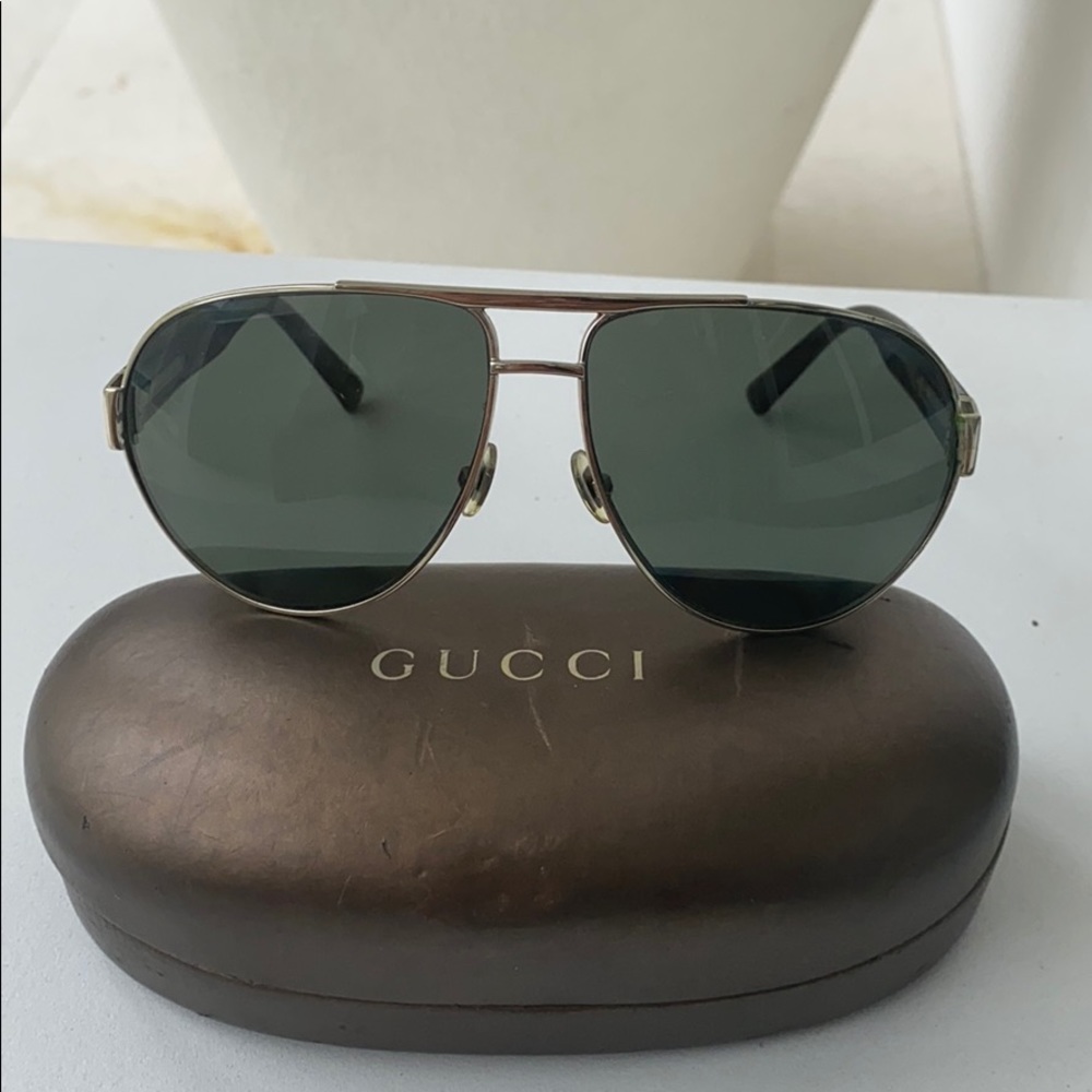 GUCCI sunglasses - Picture 3 of 5